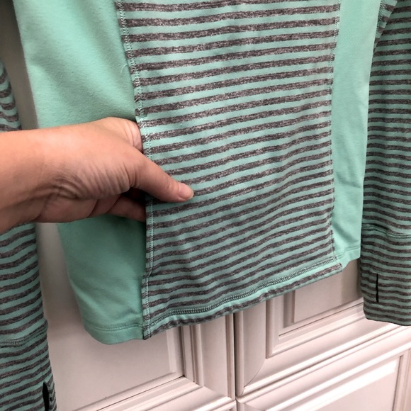 Ivivva girl’s partial zip long sleeve shirt - Picture 8 of 11